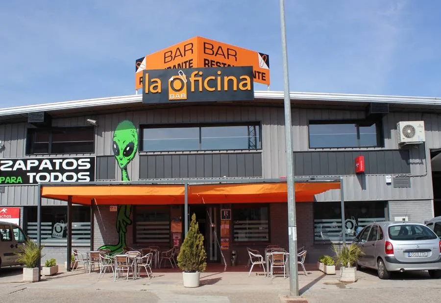 Bar LA OFICINA restaurant in Arnedo