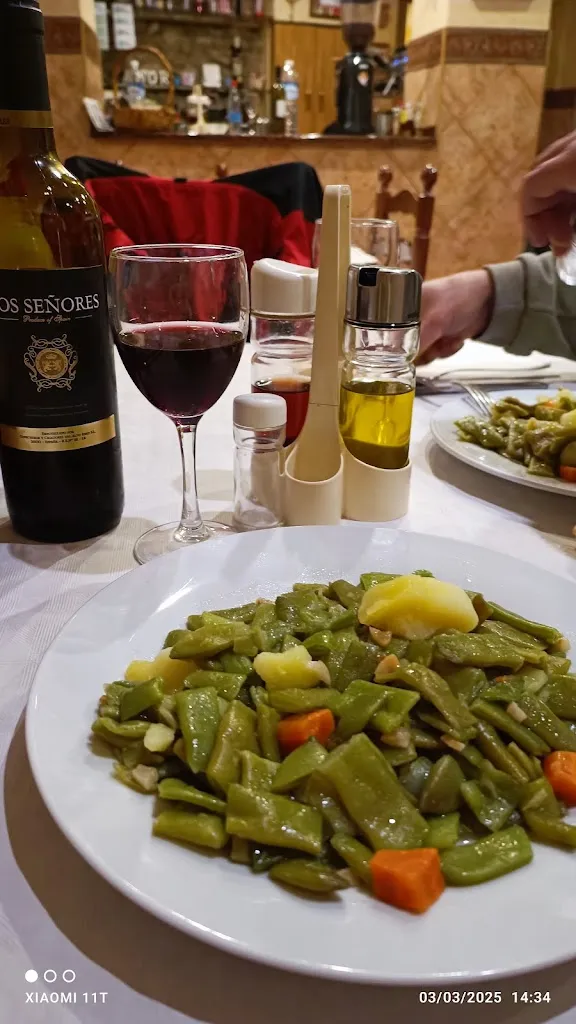 Ama S r_Pensión Isasa_Arnedo_review