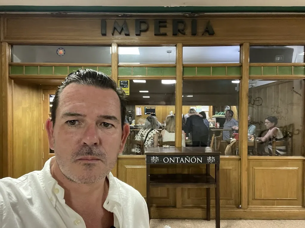 Q G_Cafetería Imperia_Arnedo_review
