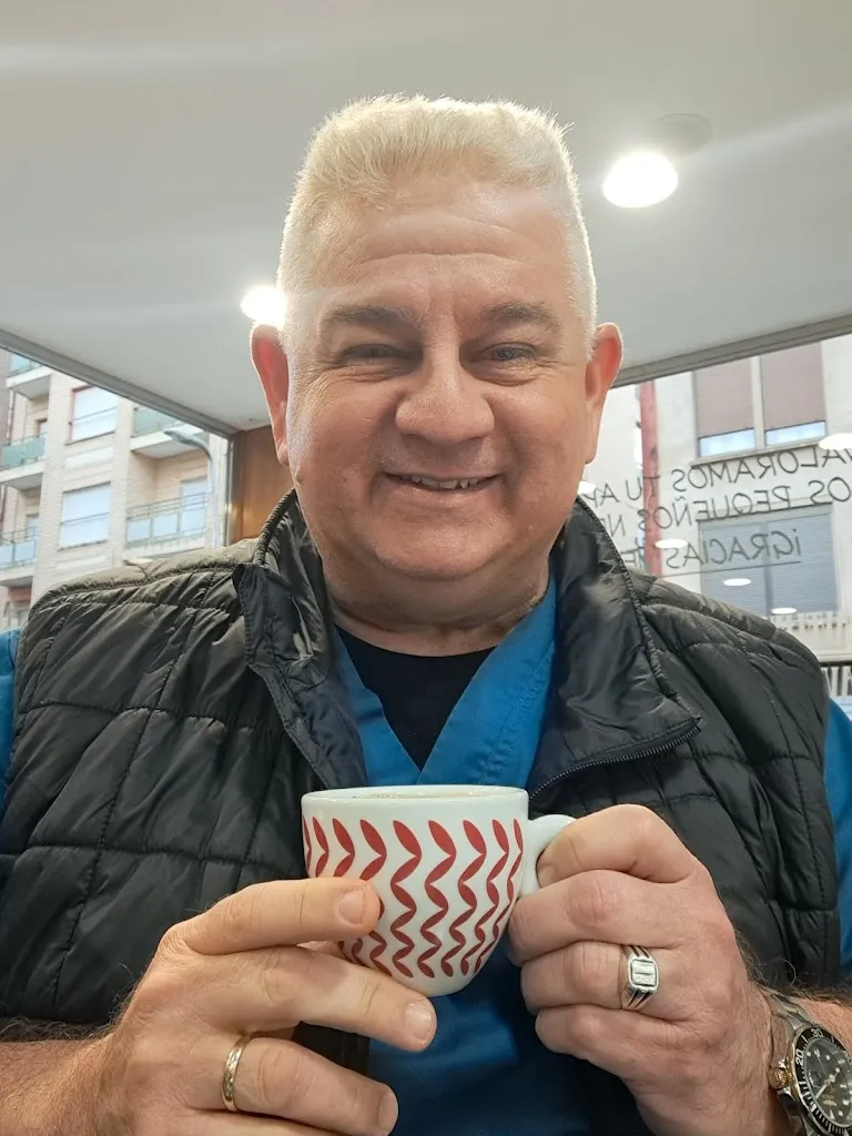 ROBIN Lopez Del Castillo_PASTELERÍA LA CLAVELINA_Arnedo_review