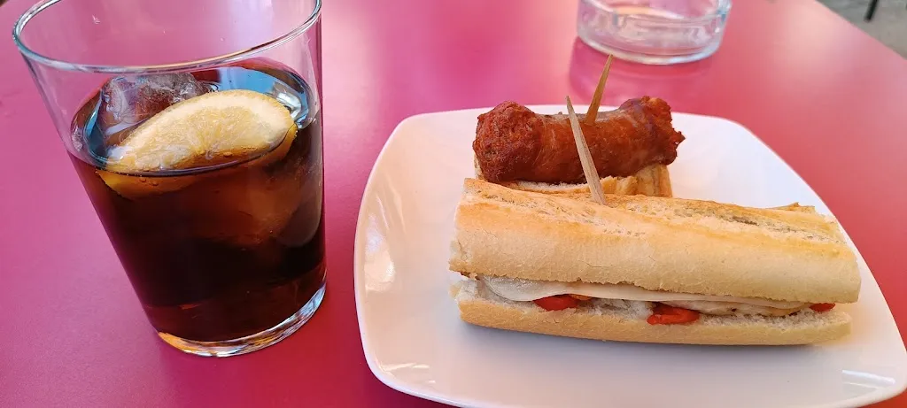 Bar la guagua_Arnedo_slider_image_3