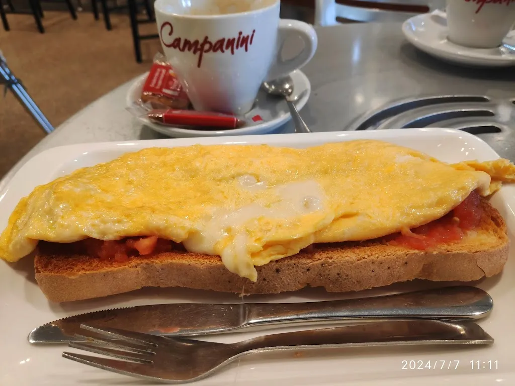 Mario De Freitas_Bar Plaza De España_Arnedo_recensione