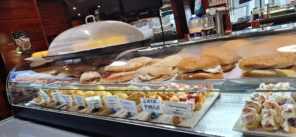 Bar Swing_Arnedo_slider_image_2