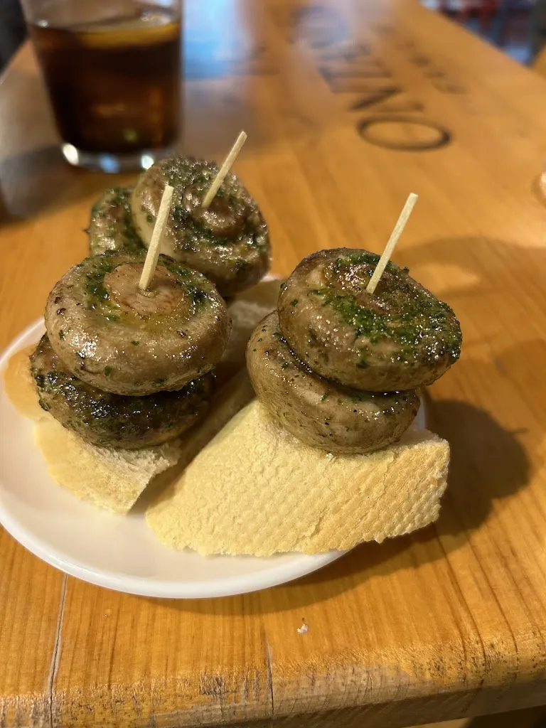 Bar Niza_Arnedo_slider_image_3