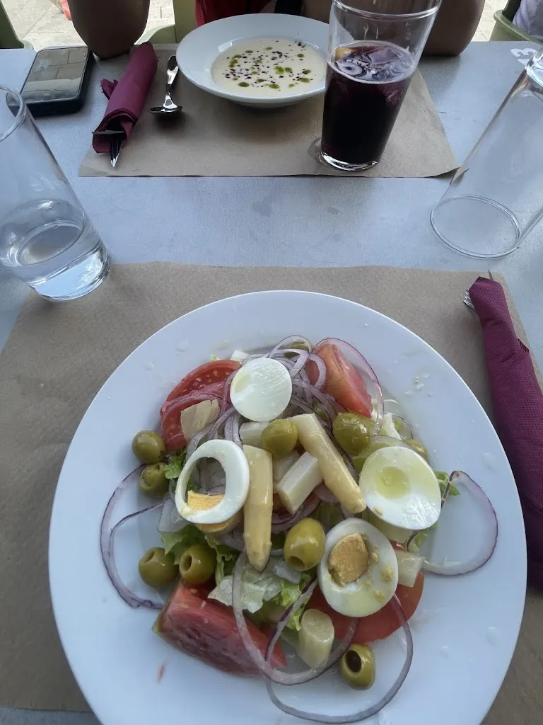 Alejandra Santamaria_Restaurante Club Náutico El Rasillo_Hornillos de Cameros_review