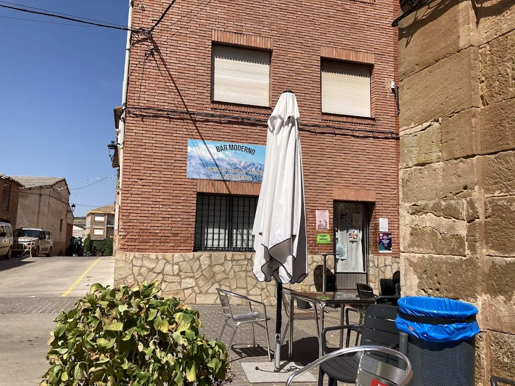 Javi Gou_Bar Moderno_Hormilla_review