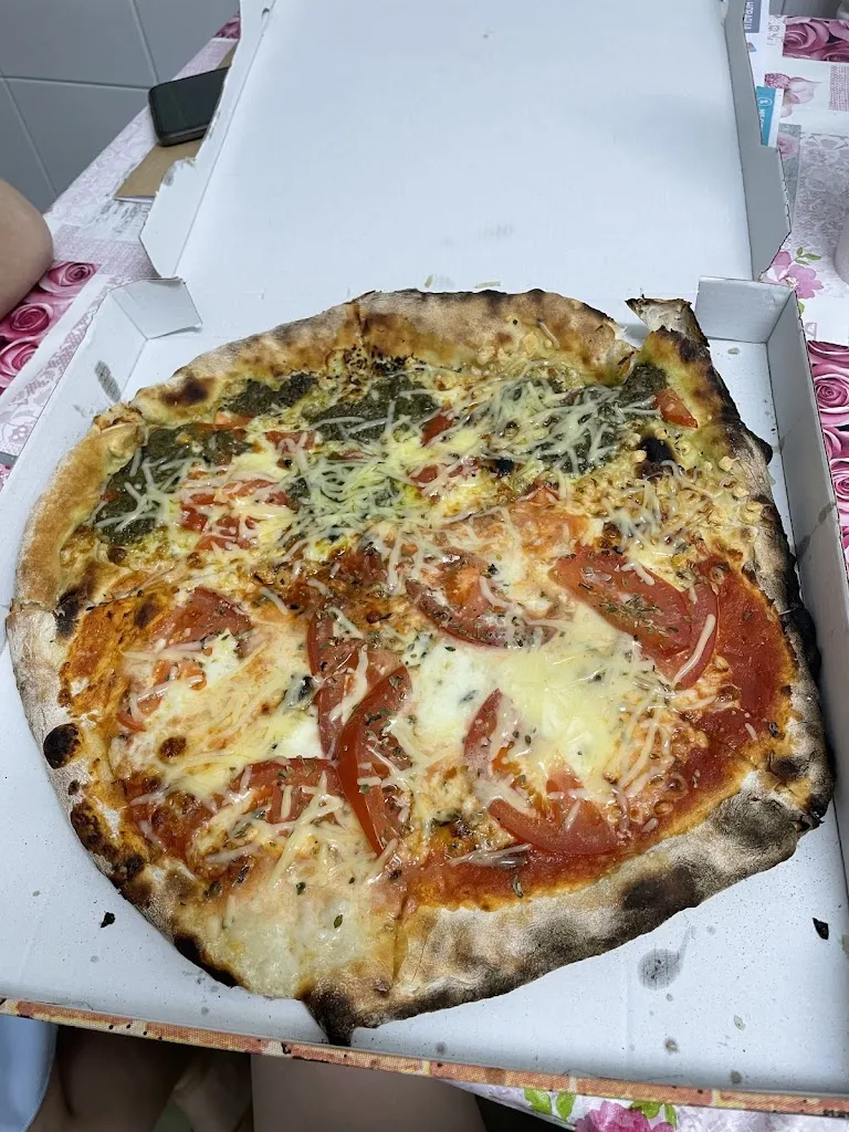 Lili Maisonnaive_Pizzería Italiana La Rambla_Crevillent_review