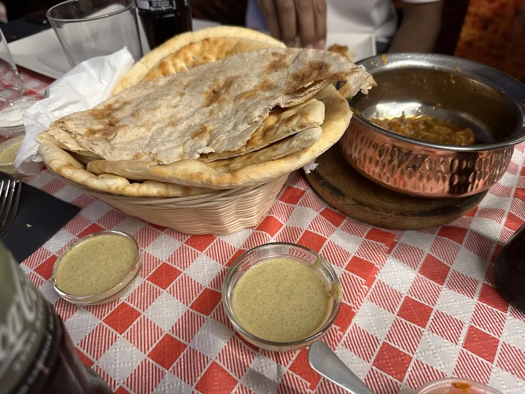 Tawa Restaurante_Lagunilla del Jubera_slider_image_2