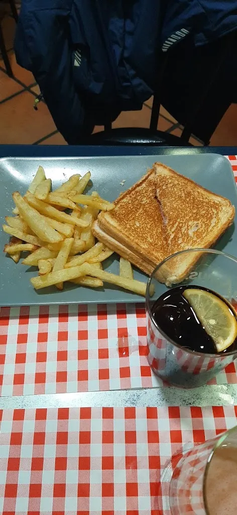 Menu_Cervecería Viñas_Leiva_image_1