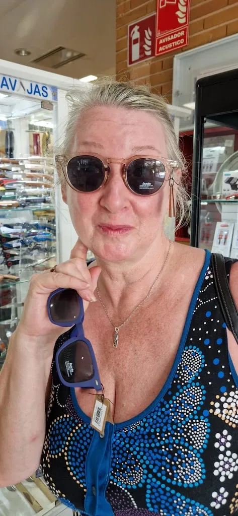 Val Smith_Hostal Restaurante_Crevillent_review