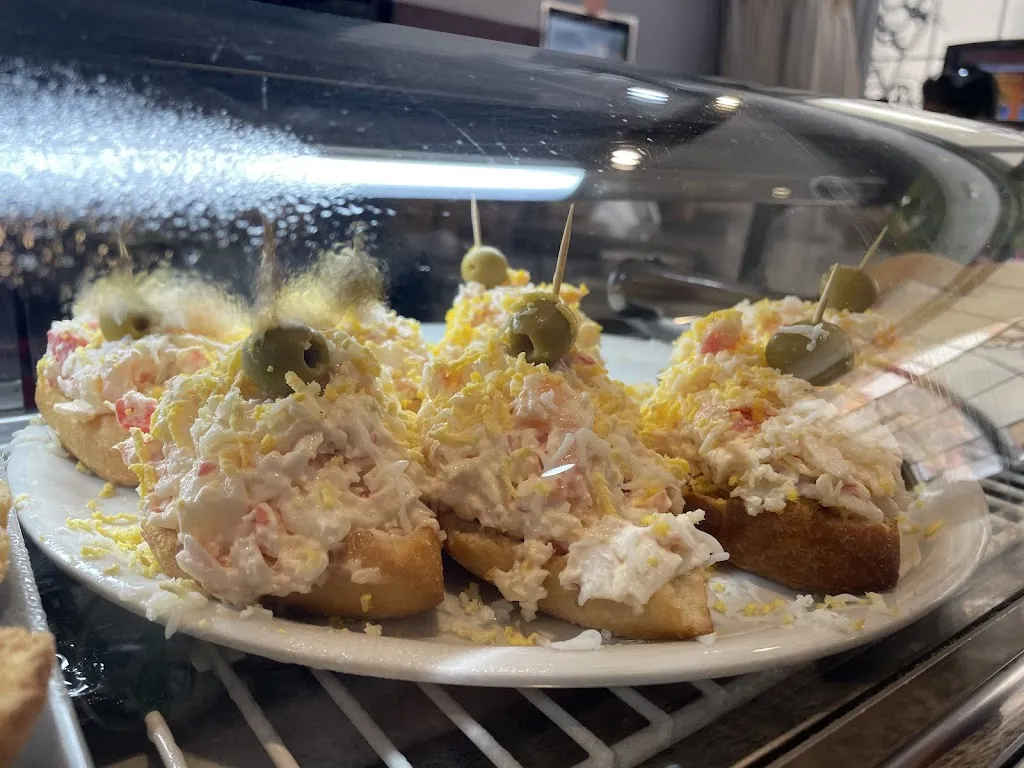 Cafetería la Cuesta_Murillo de Río Leza_slider_image_1