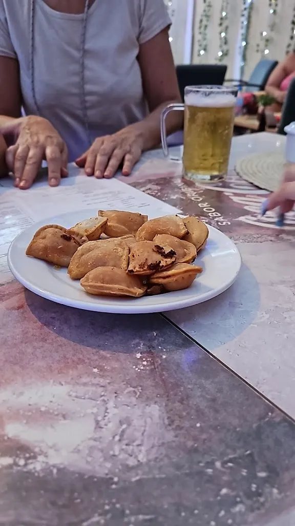 Albert_Nalia Cafetería Restaurante y Churrería_Nalda_review