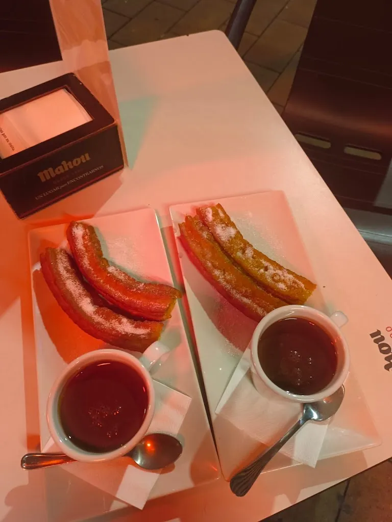 Desiree González Sánchez_Nueva Avenida Café Bar_Lardero_review