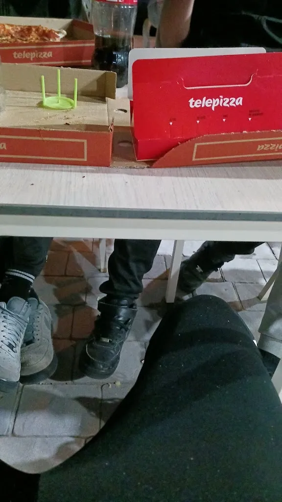 Alejandro Albuerne_Telepizza Lardero - Comida a Domicilio_Lardero_recensione