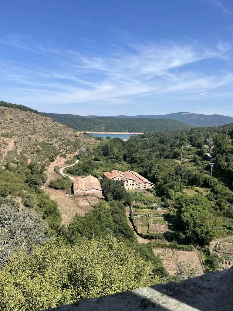 L I R B_Las Grutas Ortigosa Restaurante_Ortigosa de Cameros_review