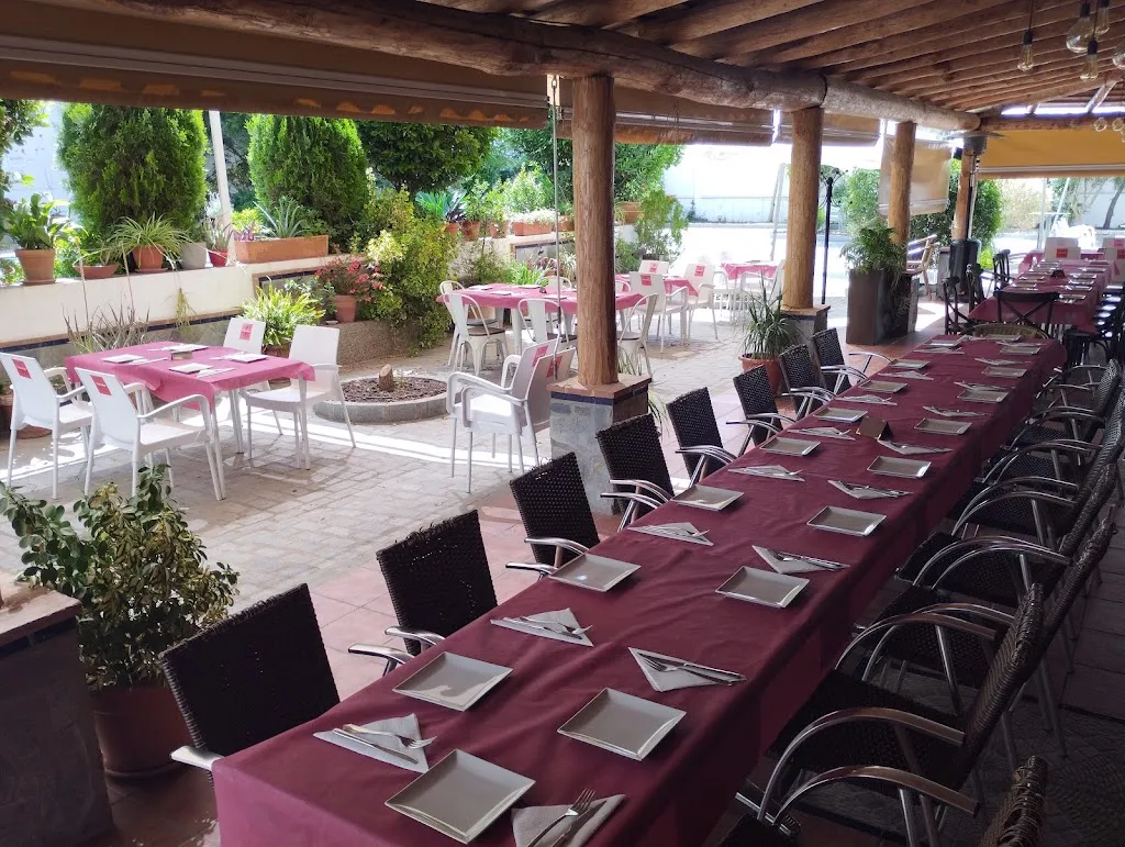 casa Eduardo restaurant in Pedroso