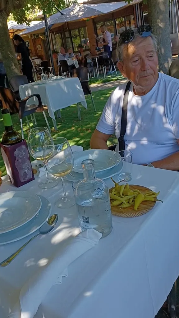 Asador José Mari - Asador en Rivas de Tereso restaurant in Quel