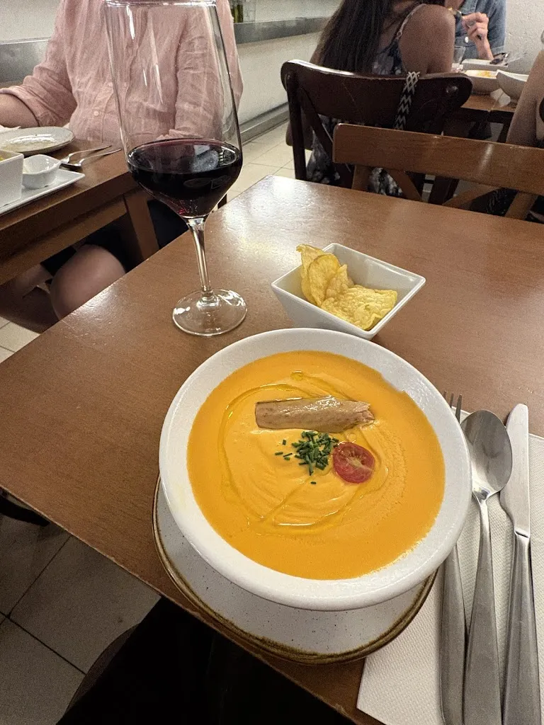 Rivka Binyamin_Lambuzo_Provincia de La Rioja_recensione