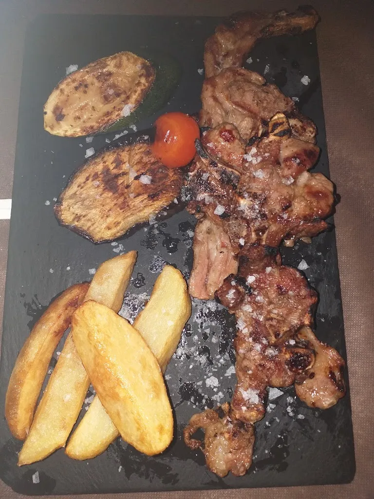 Menu_Loma's Bar Restaurant_Lumbreras_image_7