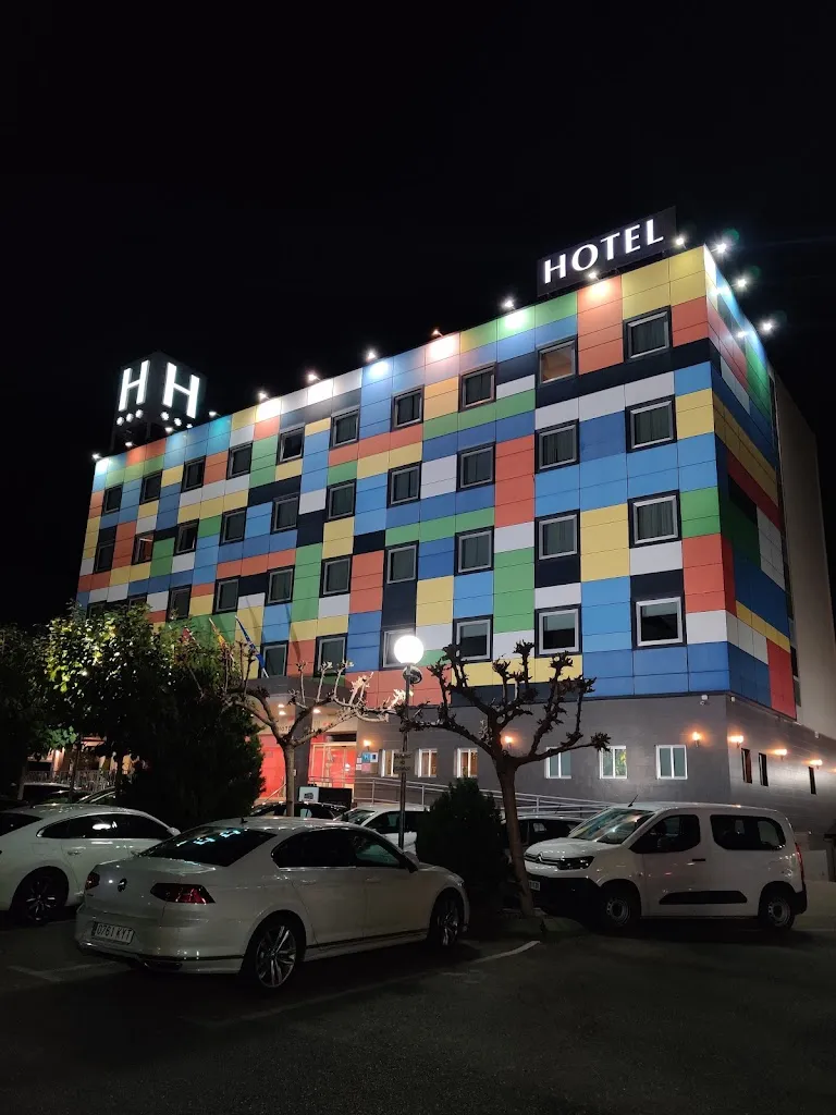 Vladimiros Kyriakidis_Sercotel Riscal_Lumbreras_review