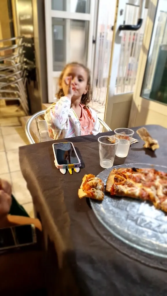 David Boix_PIZZERIA LA TENTACIÓN_Lumbreras_review