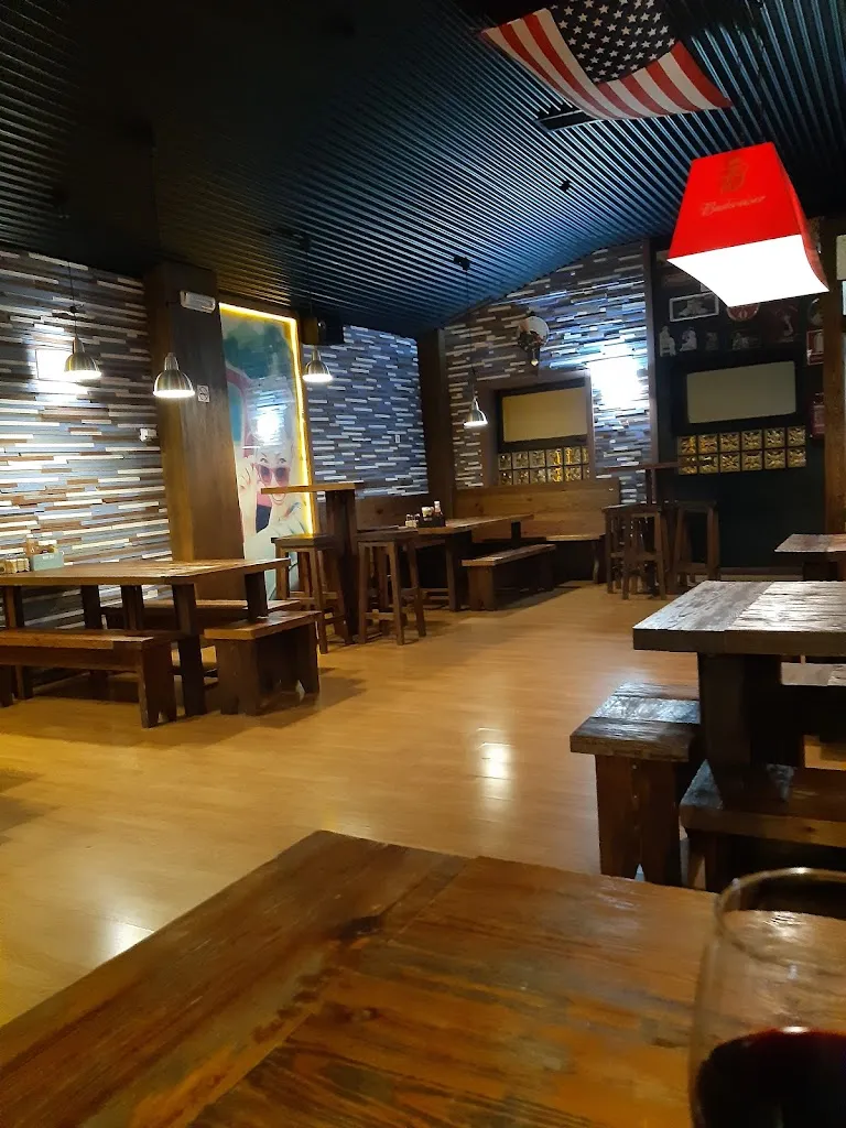 Sarah Gardner_Old Cache_Lumbreras_review