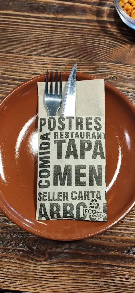 Irene Lorite Alfonso_Old Cache_Lumbreras_review