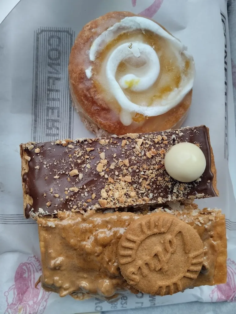 Raúl Craviotto villegas_Pastelería Confitería Sanz_Lumbreras_review