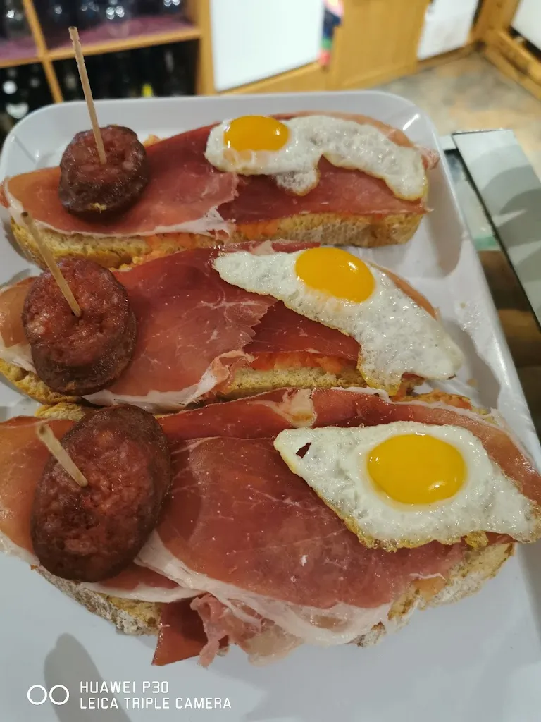 Menu_Bar Trovador del peruano en tanga ☺️_Pradejón_image_6