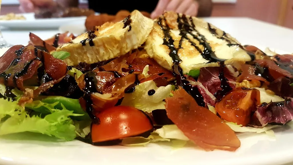 Gastrobar Piscinas_Pradejón_slider_image_2