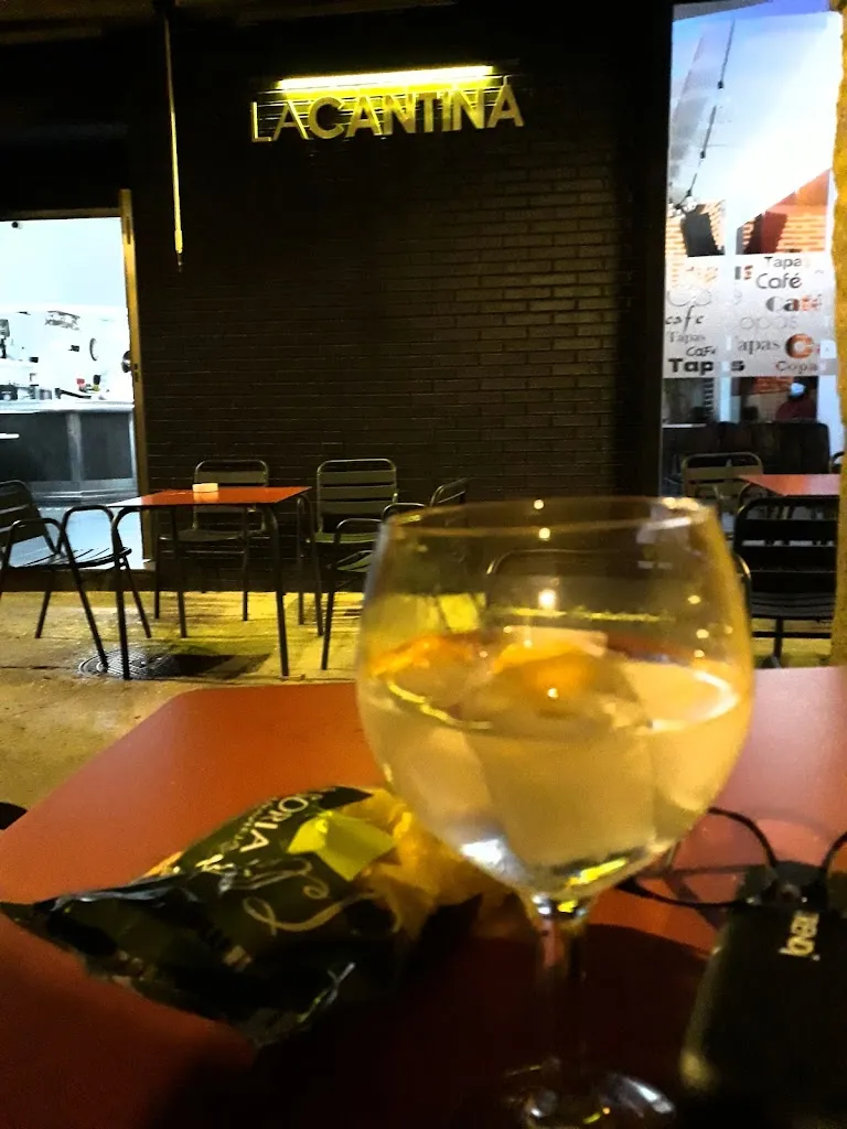 Menu_Bar La Cantina_Rincón de Soto_image_8