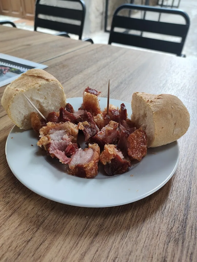 carlos perez gabino_Bar La Cantina_Rincón de Soto_review