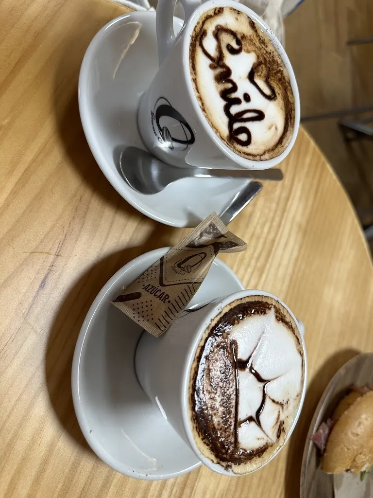 Victoria Hernandez_La Vella Coffee Shop_Crevillent_review