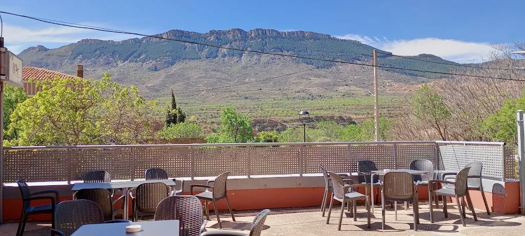 El Bar del Pueblo  restaurant in Santa Eulalia Bajera