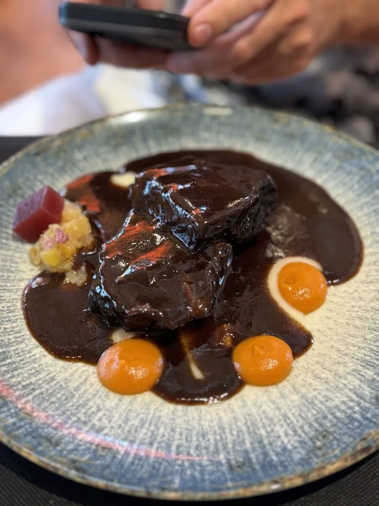 Daria Bobrova_Restaurante El Cueto_Santurde de Rioja_review