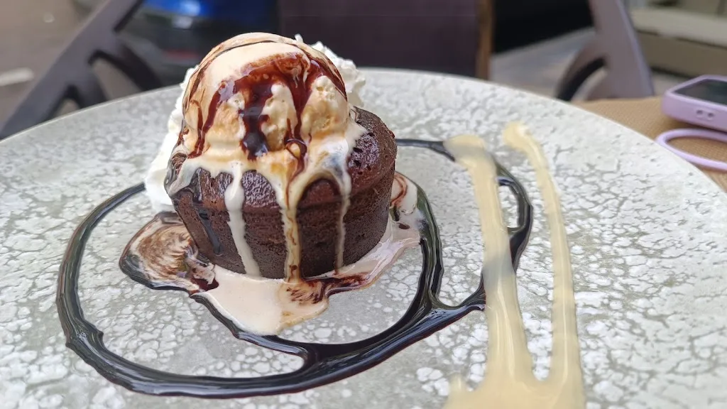 OseteMajete_no ni ná_Tobía_review