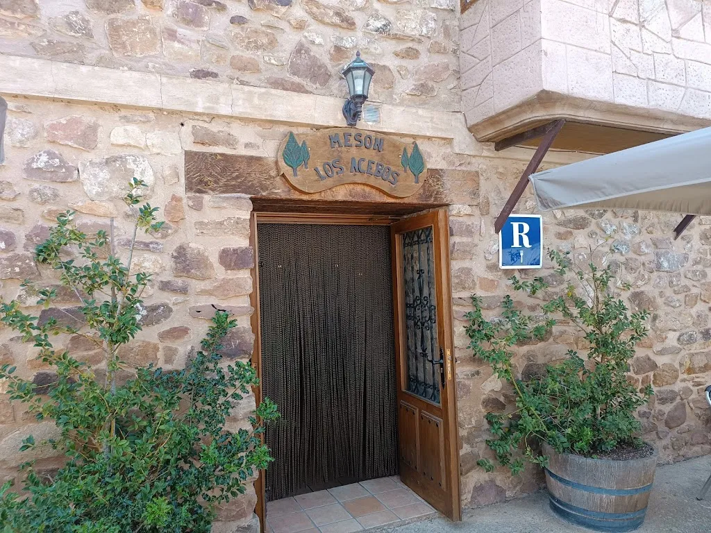 Los Acebos restaurant in Valgañón