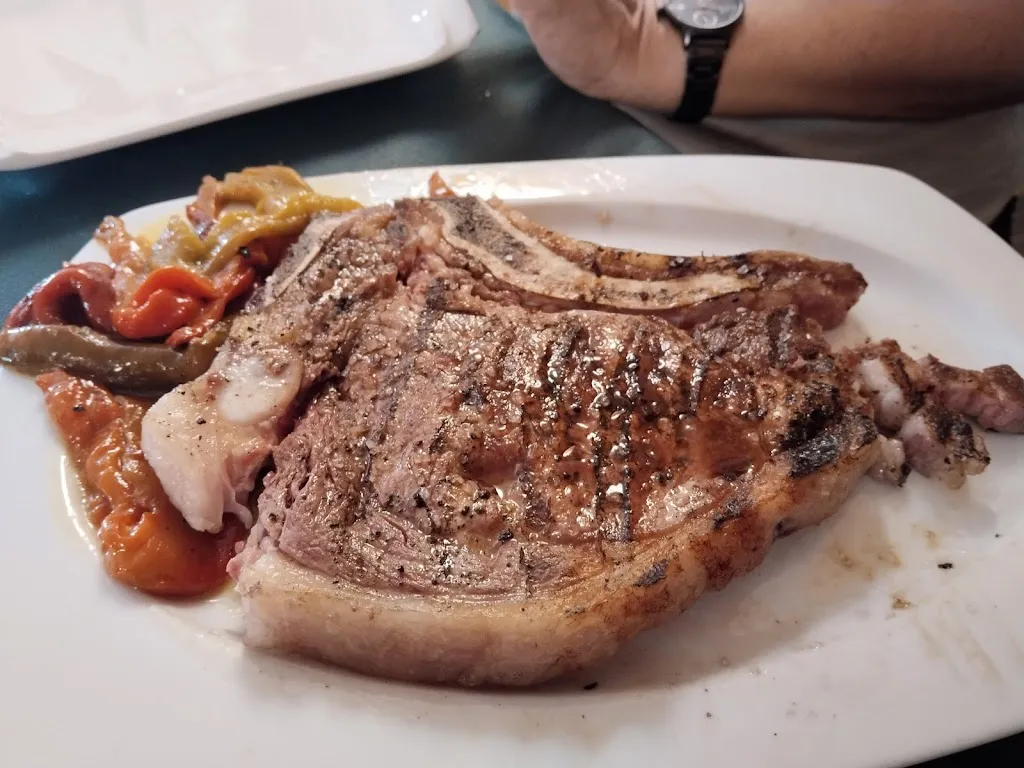 Restaurante la Parra_Valgañón_slider_image_1