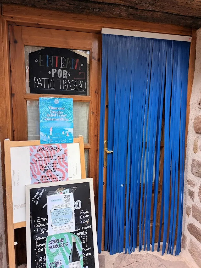 Menu_Restaurante Casa Comidas Irene_Villavelayo_image_4