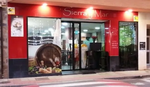 Itziar Moulian Sada_Bar Sierra Y Mar_Villamediana de Iregua_review