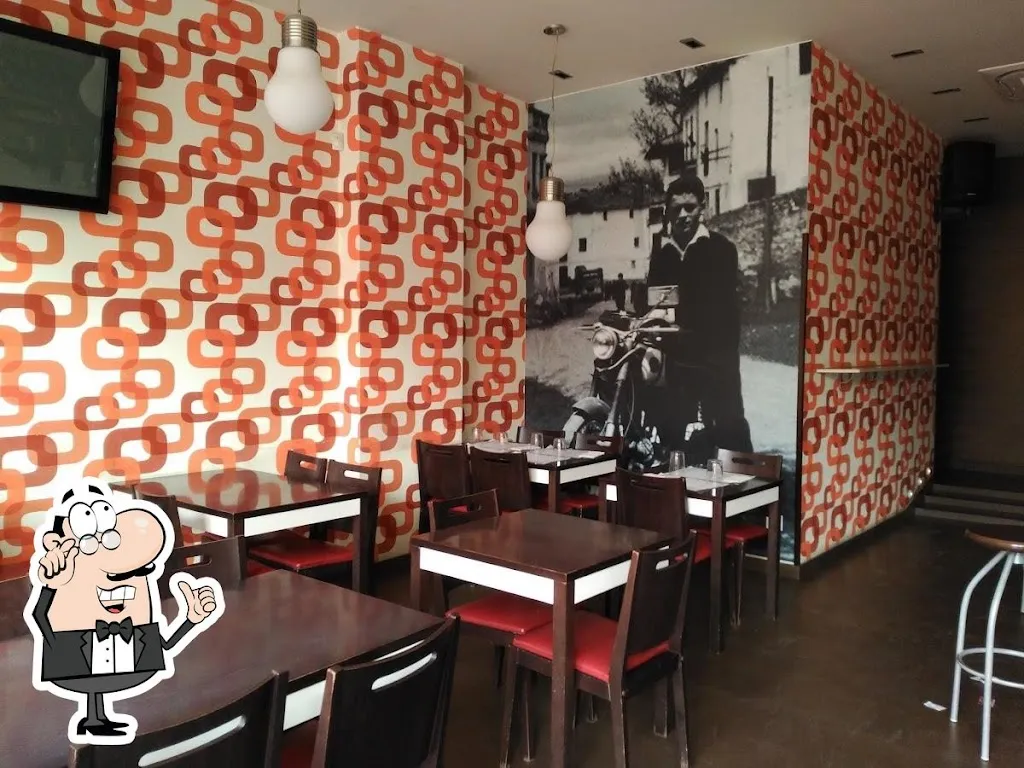 VITO CAFE restaurant in Villamediana de Iregua