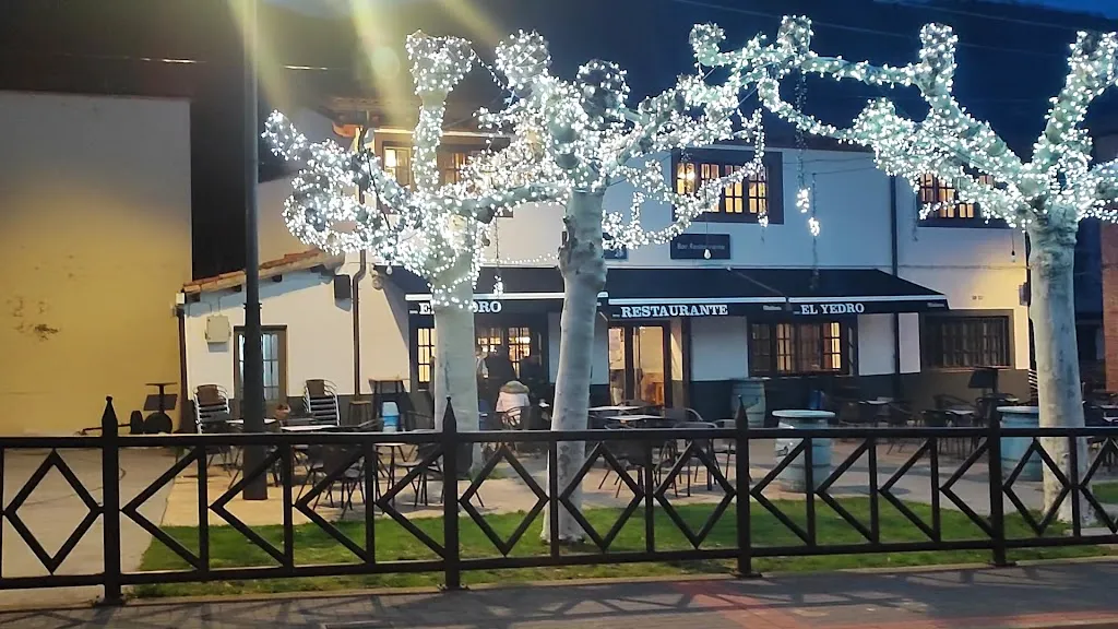 El Yedro. Bar Restaurante_Zorraquín_slider_image_2