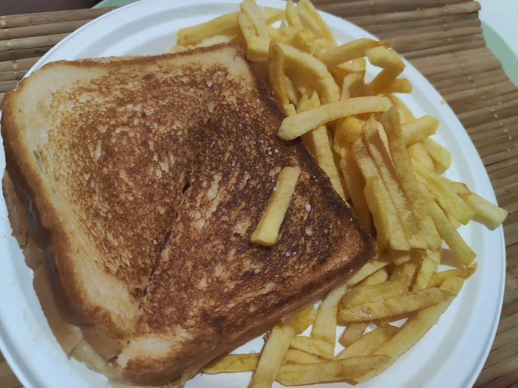 Alex Renedo_Hamburguesería El Dorado_Villarejo_recensione