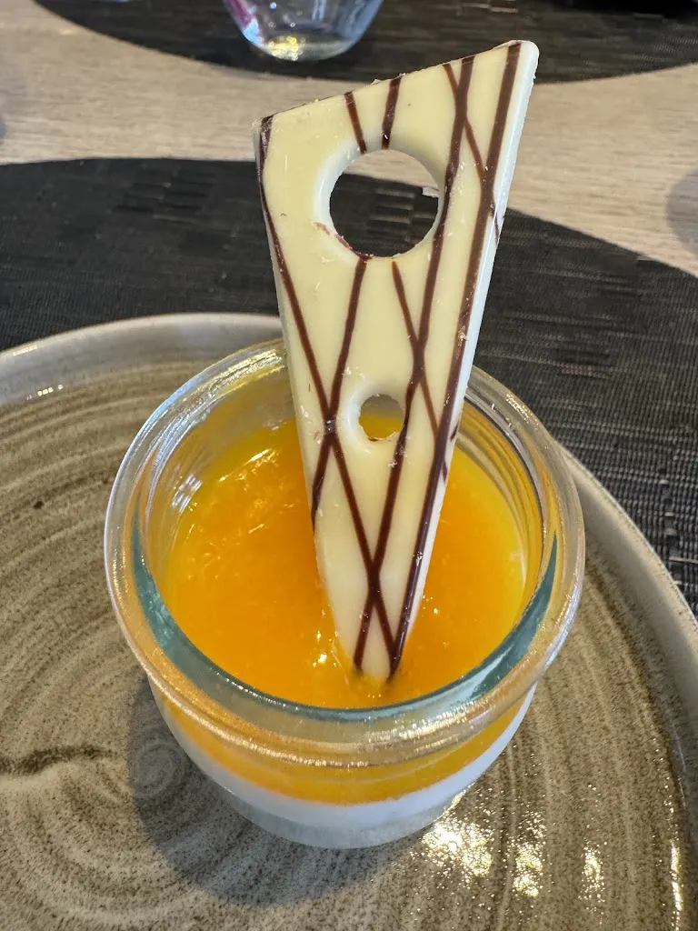 Menu_Antigua Embajada_Antigua_image_7