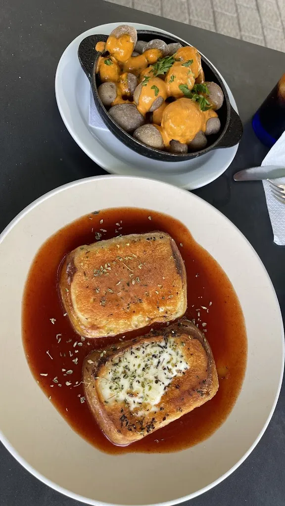 Restaurante cueva del molino_Artenara_slider_image_3