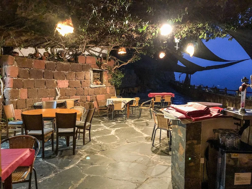 Mirador La Cilla restaurant in Artenara