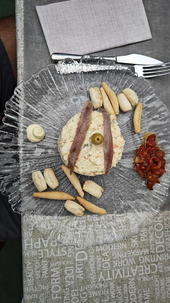 Dimitar Miriyski_El Sarmiento Azul Mediterráneo_Santo Domingo de la Calzada_review