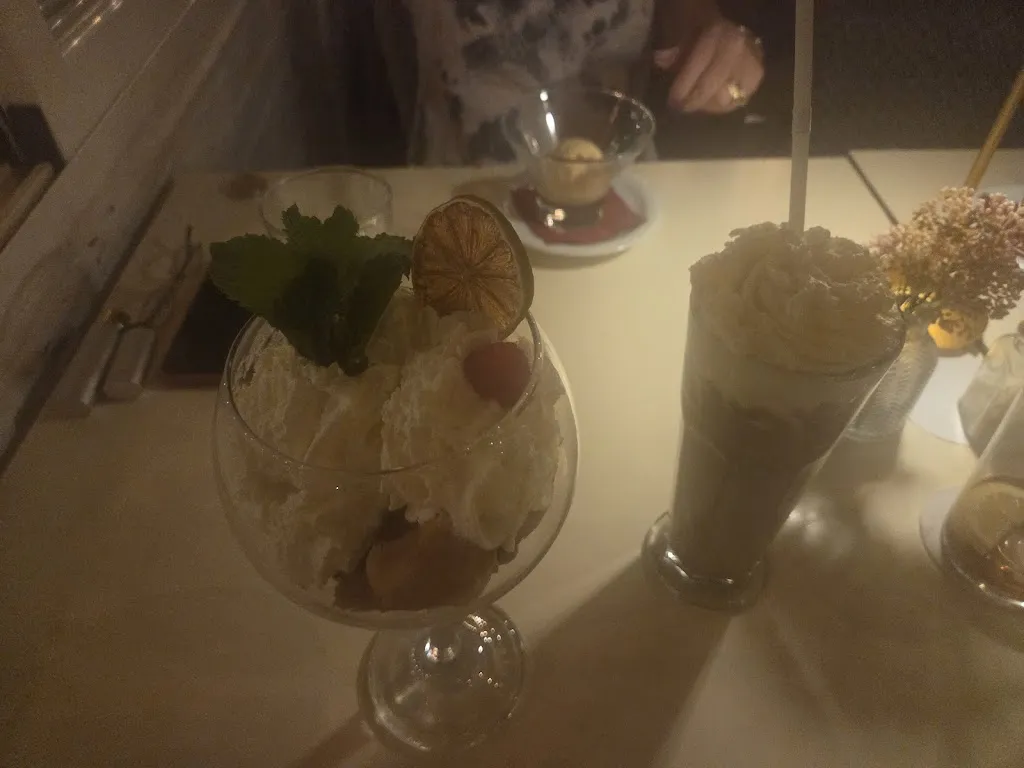 Claire Kelsey_Mala Vita_Denia_review