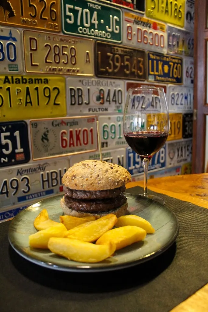 Gran Ferreteria Braseria_Santo Domingo de la Calzada_slider_image_3