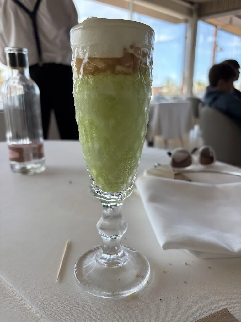 Robin Sharpe_Agua de Mar_Denia_review